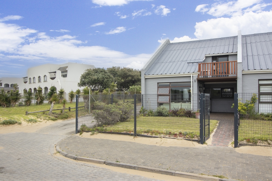 3 Bedroom Property for Sale in West Beach Eastern Cape